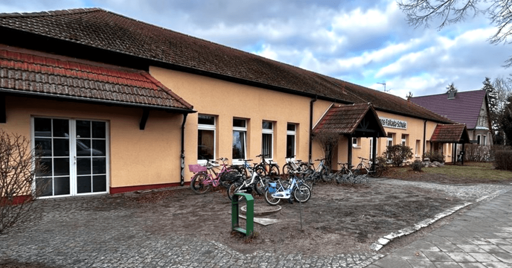 Ersatzbau für Fallada-Grundschule errichten